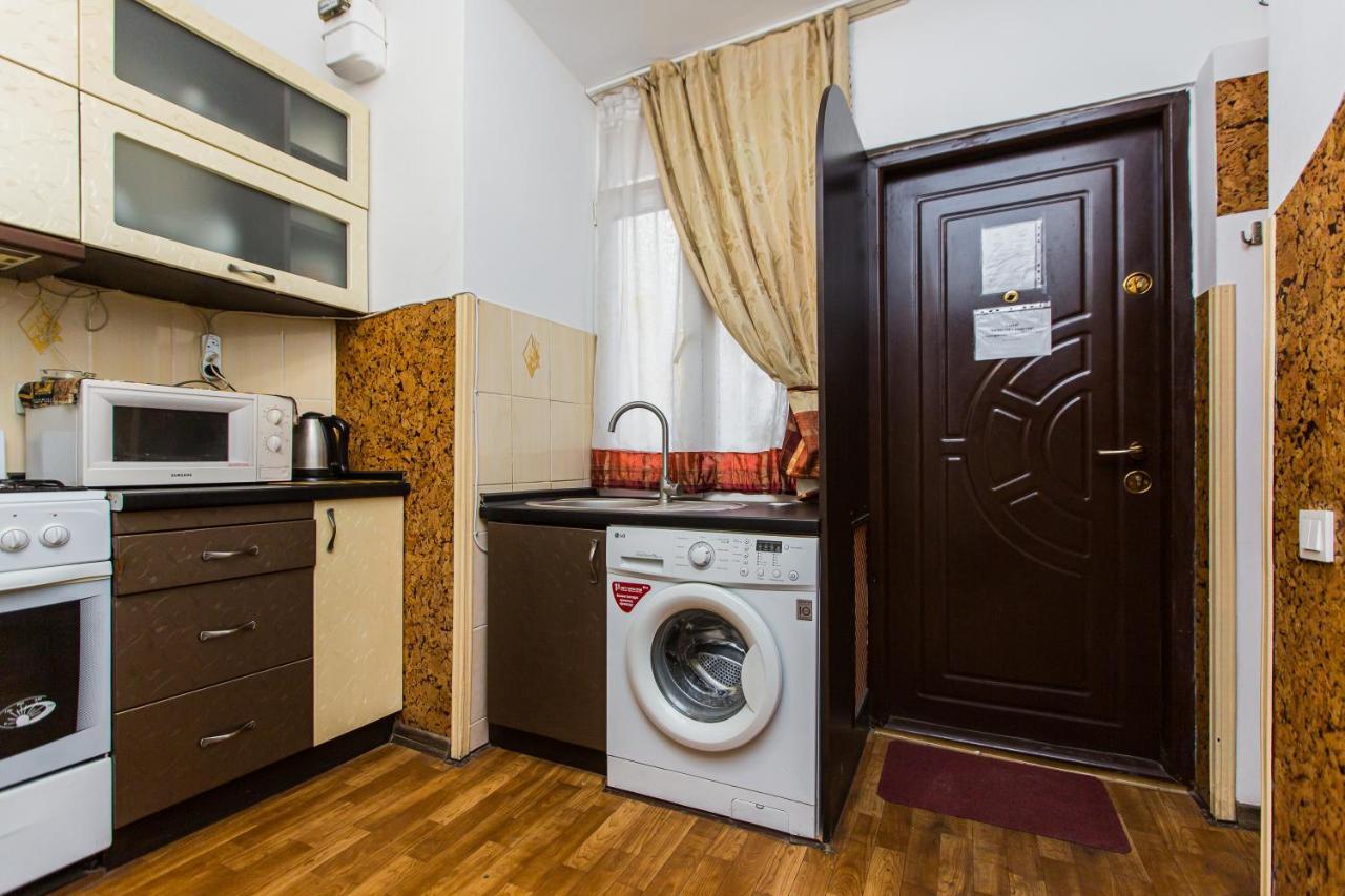 Квартира Подобово Біля Площі Ринок Вулиця Староєврейська 17 Leópolis Exterior foto